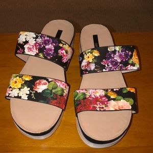 Kensie sandals, NWOT, size 8 1/2